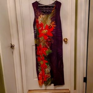 Plus size sleeveless floral dress with crocheted b